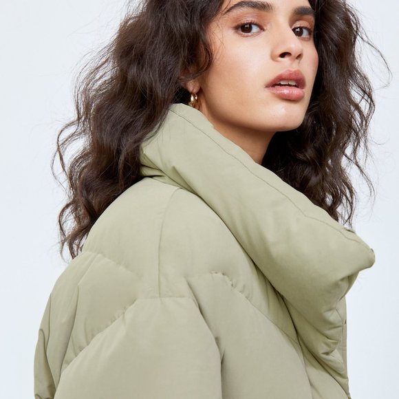 Wilfred Jackets & Coats Aritzia Wilfred Cloud Puff Midi Dry Basil